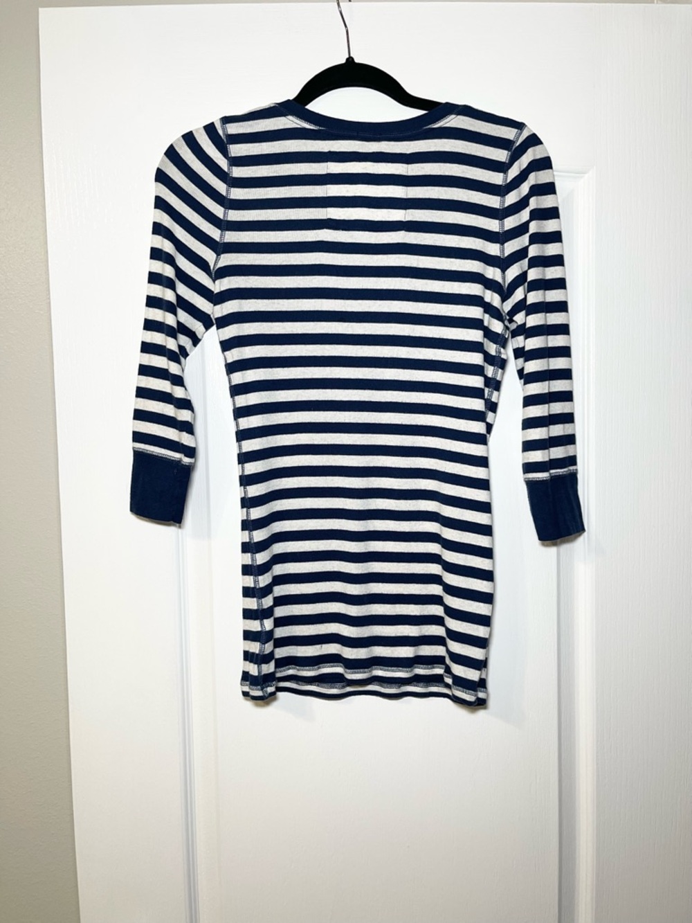 Y2K Vintage Abercrombie & Fitch Women’s Blue & White Striped Henley Size Large - Picture 3 of 16